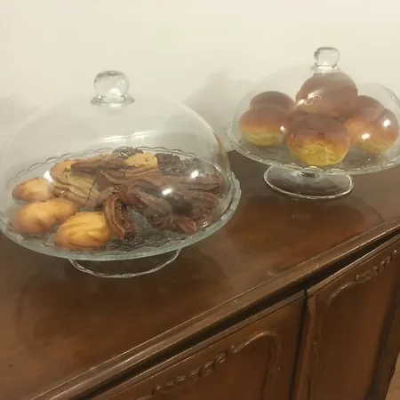 Robin Bed & Breakfast