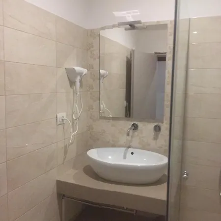 Robin Frühstückspension 3*